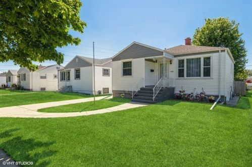 4608 Wenonah Ave, Forest View, IL 60402-4353