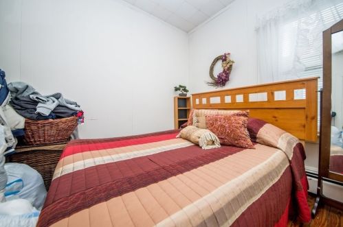 20 Myrtle St, Taunton MA 02780-4112 exterior