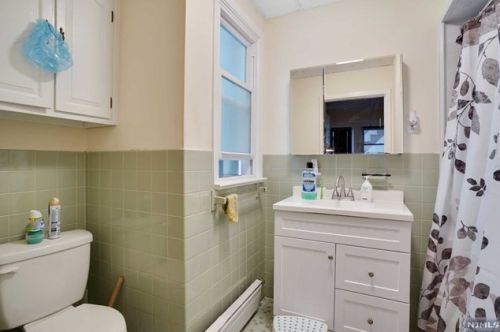 181 Windsor St, Kearny NJ 07032-2132 exterior