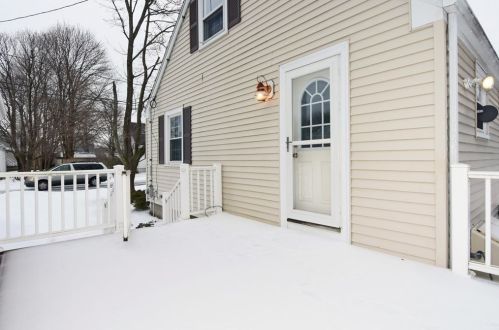 150 Donnellan Cir, Weymouth MA  02191-1763 exterior