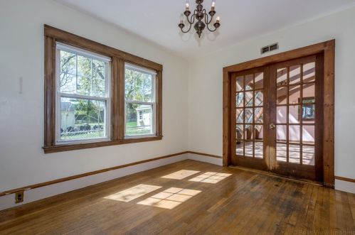 35 Denmark Ave, Milton MA  02186-5106 exterior