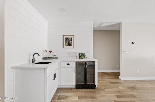 4225 34th Pl, Phoenix AZ  85018-4737 exterior