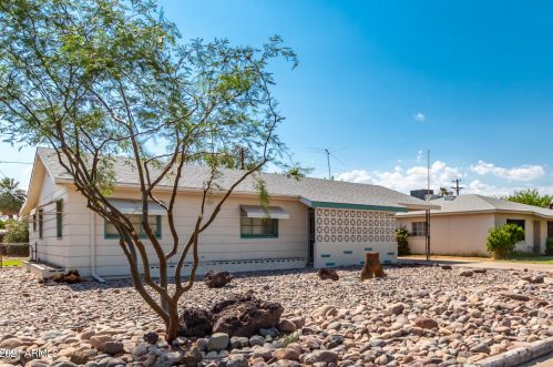 6812 32nd Dr, Phoenix, AZ 85017-1011