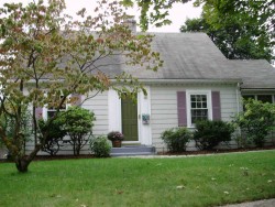 78 Cumberland Rd, Newton, MA 02465-1840