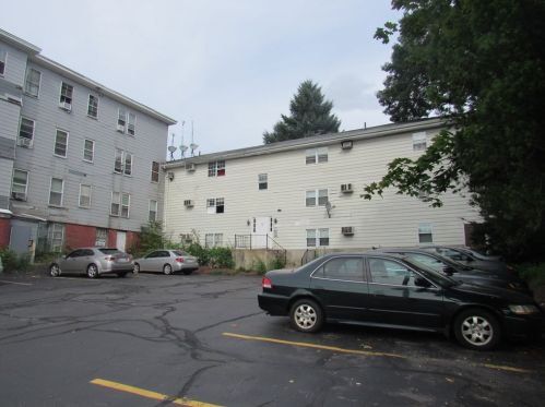 830 Boylston St, Worcester, MA 01606-3054