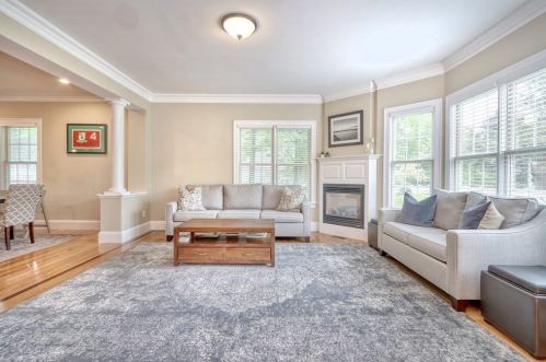 72 Marshall St, Needham, MA 02492-1940