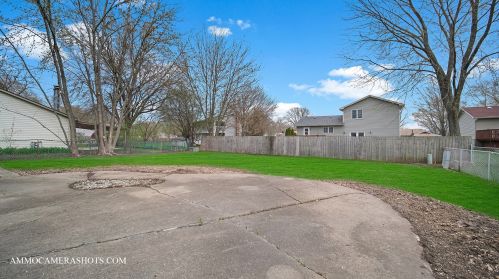 1137 Bramble Ave, Lemont IL 60490-3126 exterior