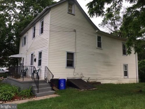 57 Carpenter St, West Deptford, NJ 08096-2640