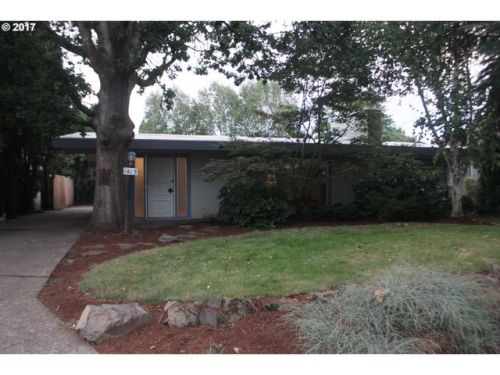 1415 Elm St, Mcminnville, OR 97128-2937