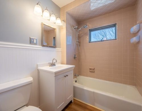 24 Bussey St, Dedham MA 02026-2239 exterior