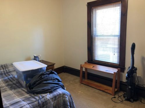 89 Charles St, Whitman MA 02382-2005 exterior