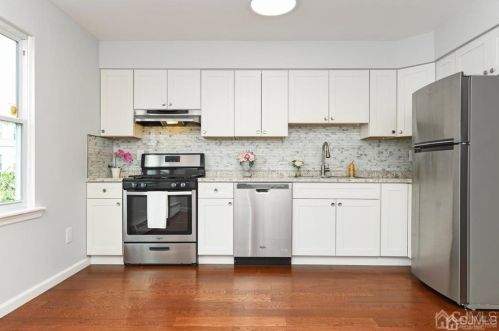 23 Essex St, Carteret NJ  07008-3359 exterior