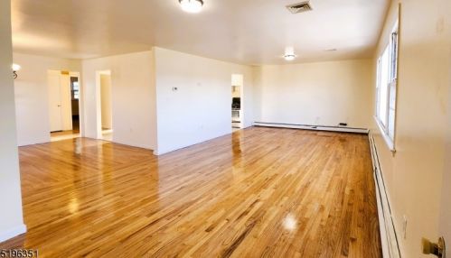 72 Newark Pl, Belleville NJ  07109-1916 exterior