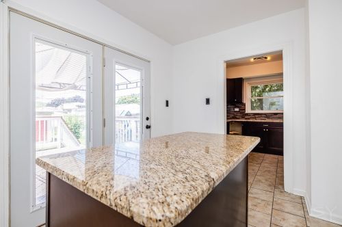 2642 Kenilworth Ave, Forest View IL 60402-2211 exterior