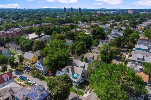 41 Teel St, Arlington MA 02474-5512 exterior