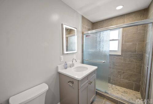 86 Marion St, Carteret NJ  07008-2027 exterior