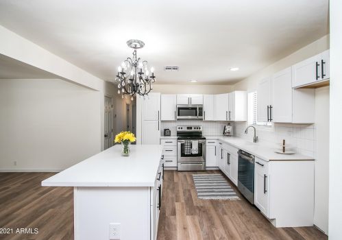 601 Euclid Ave, Phoenix AZ  85042-7622 exterior