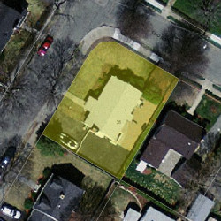 31 Star Rd, Newton MA  02465-1039 aerial view