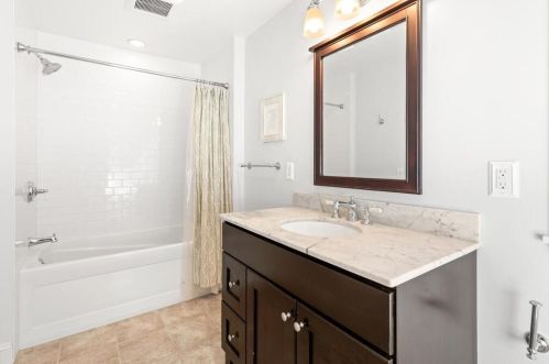 34 Winthrop St, Milton MA 02186-1546 exterior