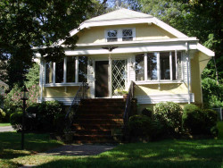 335 Albemarle Rd, Newton, MA 02460-1358