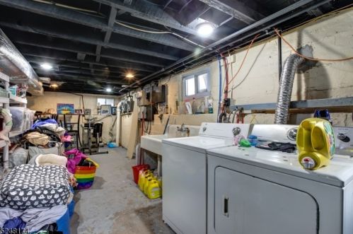 27 Mt Pleasant Ave, Belleville NJ 07109-2021 exterior