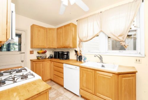 1224 Grv Ave, Forest View IL 60402-1223 exterior