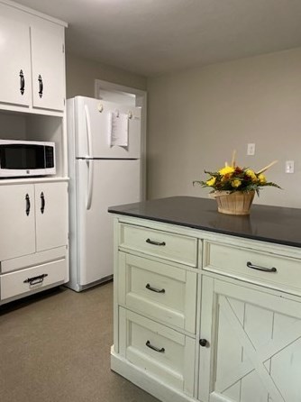 37 Courtland Cir, Milton MA  02186-4303 exterior