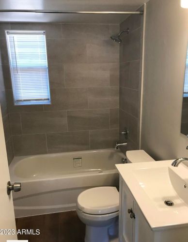 2236 28th Pl, Phoenix AZ  85008-2810 exterior