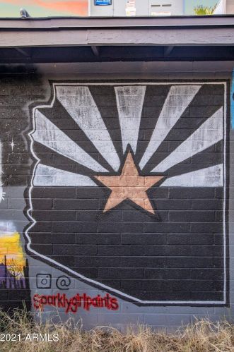 1413 Edgemont Ave, Phoenix AZ 85035-1809 exterior