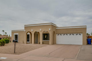 10218 43rd St, Phoenix AZ  85032-4126 exterior