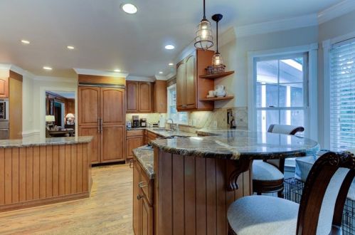 4815 Dunwoody Sta Dr, Atlanta GA 30338-4705 exterior