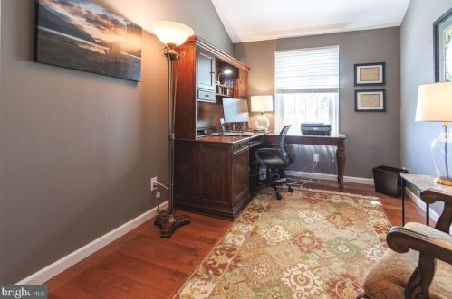 33 Winthrop Rd, Trenton NJ 08648-1557 exterior