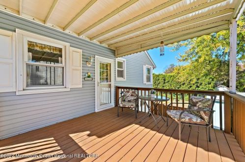 41 Reynolds Dr, Tinton Falls NJ 07724-2323 exterior