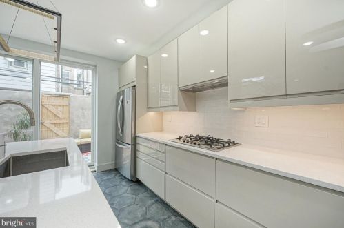 1614 16 St, Philadelphia PA 19121-3202 exterior