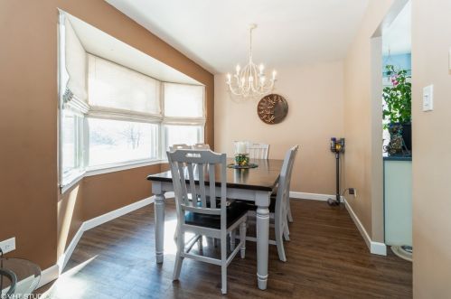 701 Kensington Way, Lemont IL 60440-1066 exterior