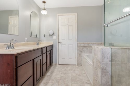 486 Adamic Hill Rd, Milford NJ  08848-1742 exterior