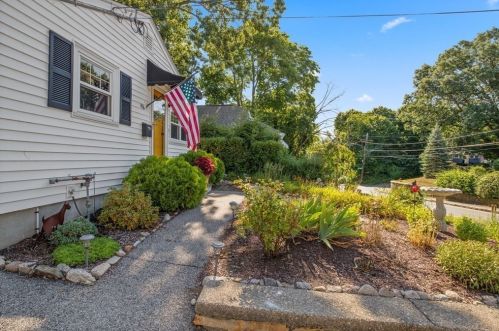 176 Evans St, Weymouth, MA 02191-1101