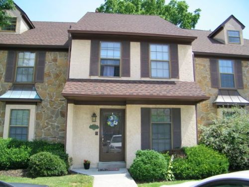 16 Maple St, West Deptford NJ  08096-2583 exterior