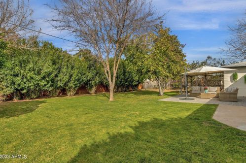 6704 11th St, Phoenix AZ  85014-1028 exterior