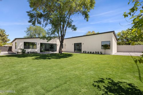 533 Belmont Ave, Phoenix AZ 85051-6766 exterior