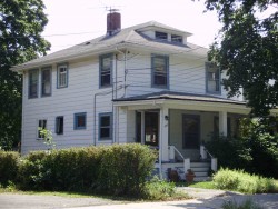 832 Watertown St, Newton, MA 02465-2139