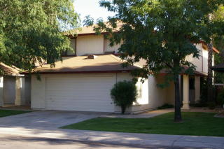 10041 Montecito Ave, Phoenix, AZ 85037-5617