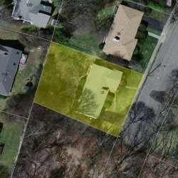 28 Boulder Rd, Newton MA 02459-2972 aerial view
