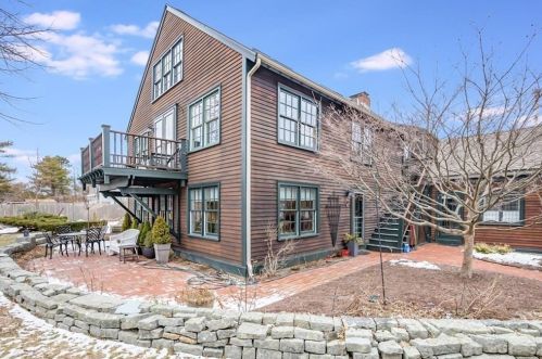 46 Granite St, Rockport, MA 01966-1371