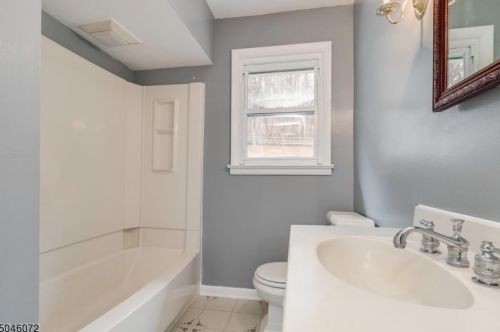 290 Church Rd, Milford NJ 08848-1813 exterior