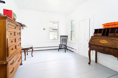 73 Tremont St, Taunton MA 02780-3083 exterior