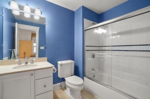 61 Village Ave, Dedham MA 02026-4209 exterior