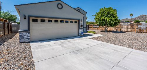 8822 4th St, Phoenix AZ  85020-2902 exterior