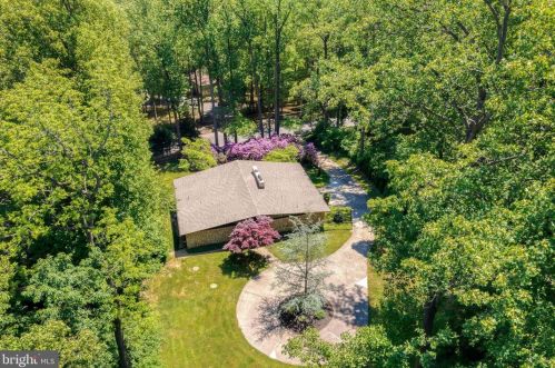 14 Springhill Rd, West Deptford, NJ 08051-1602