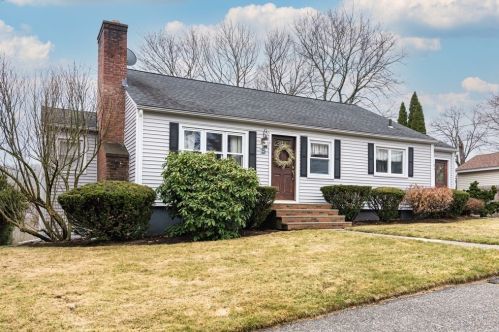 15 Rich St, Worcester, MA 01602-1201